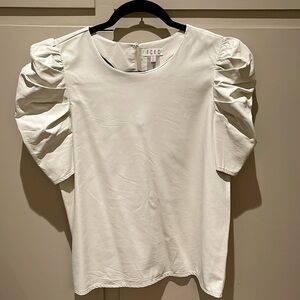 TCEC ivory faux leather top sz Medium